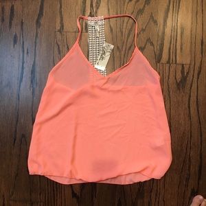 Coral top
