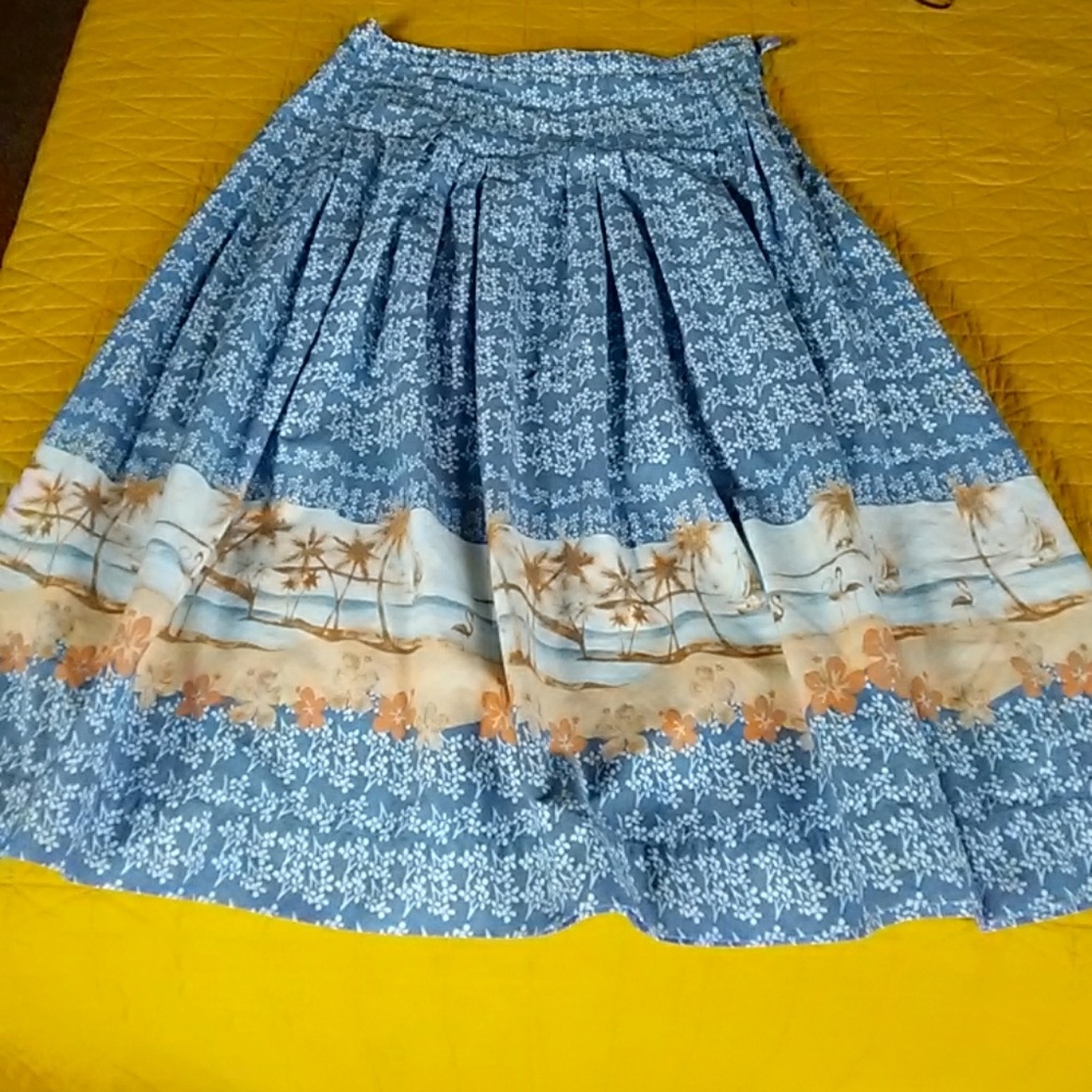 Adorable full skirt a-line skirt by liz Claiborne