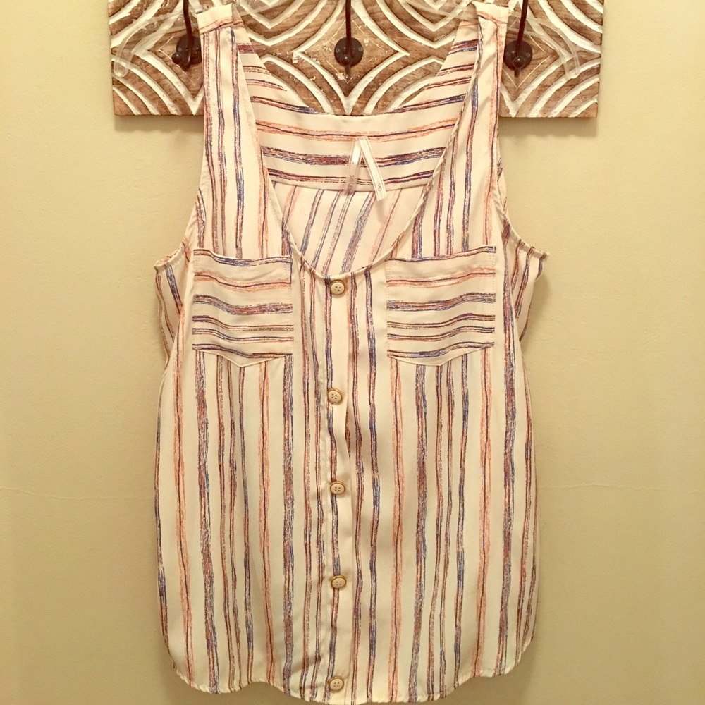 Pattern tank with buttons. M