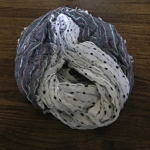 NWT Jessica Simpson duel patterned infinity scarf