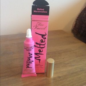 💕Too Faced Melted lipstick in Melted Marshmallow