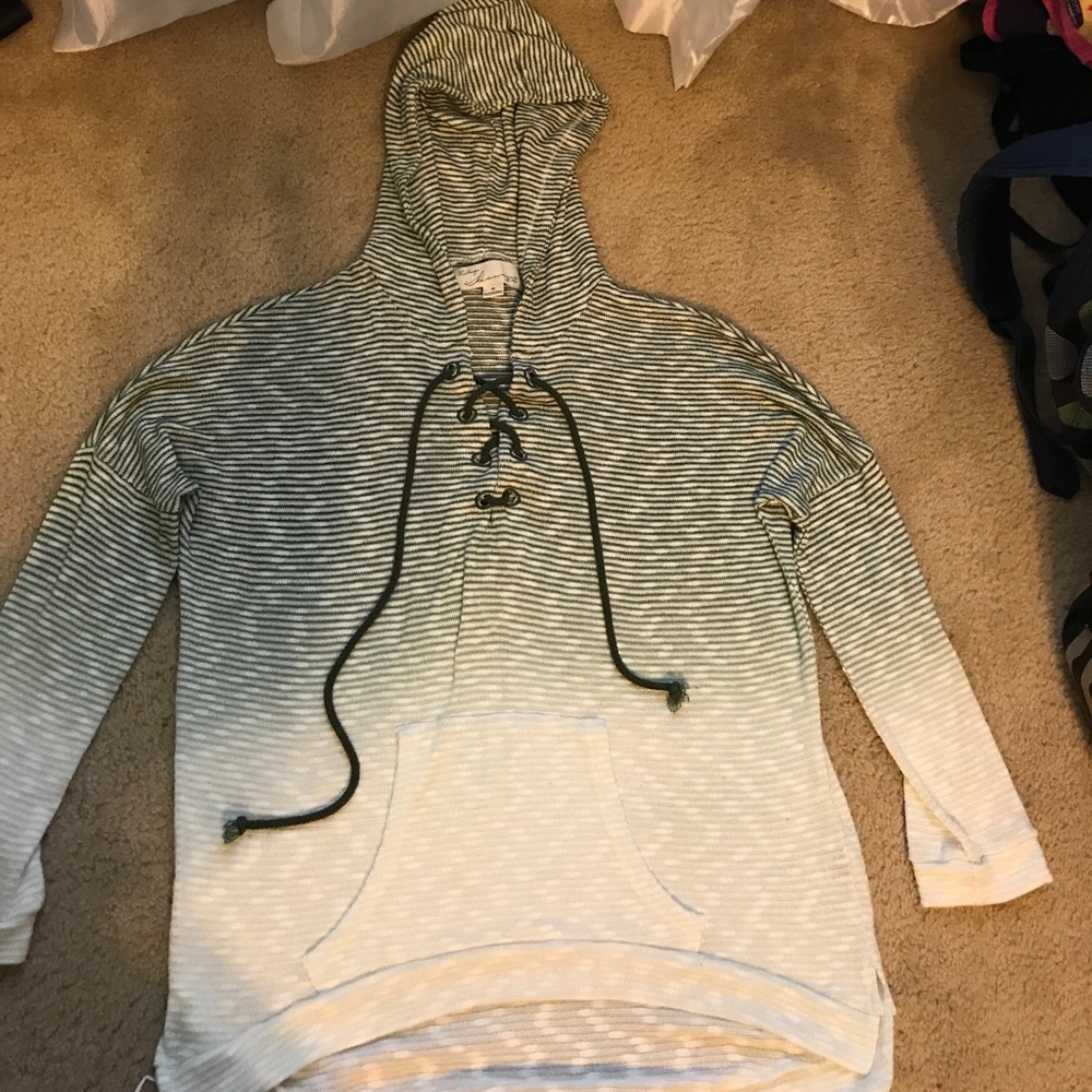 Lace up ombré stripped sweater