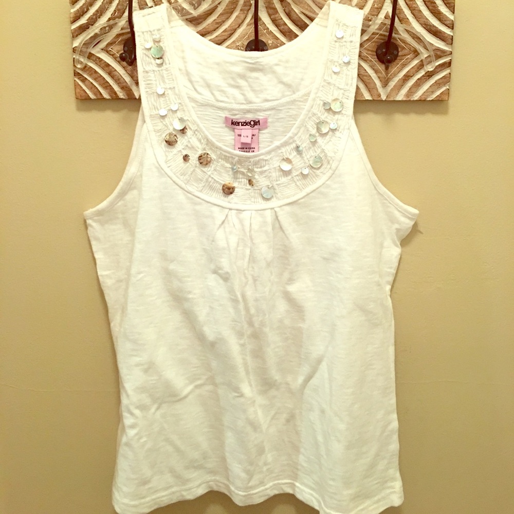 NWT. White sequin tank. L