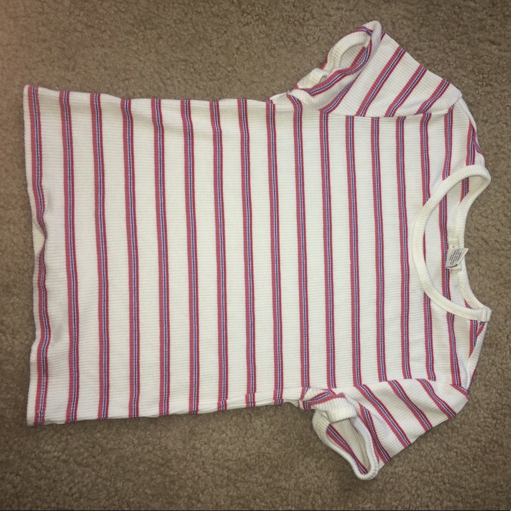 ❌SOLD❌Forever 21 slim fit crop top