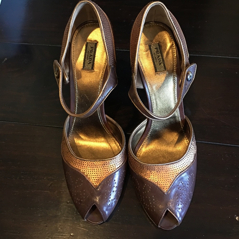 Brown and gold Prada heels size 39