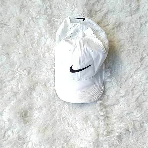 Nike Accessories - Nike Hat