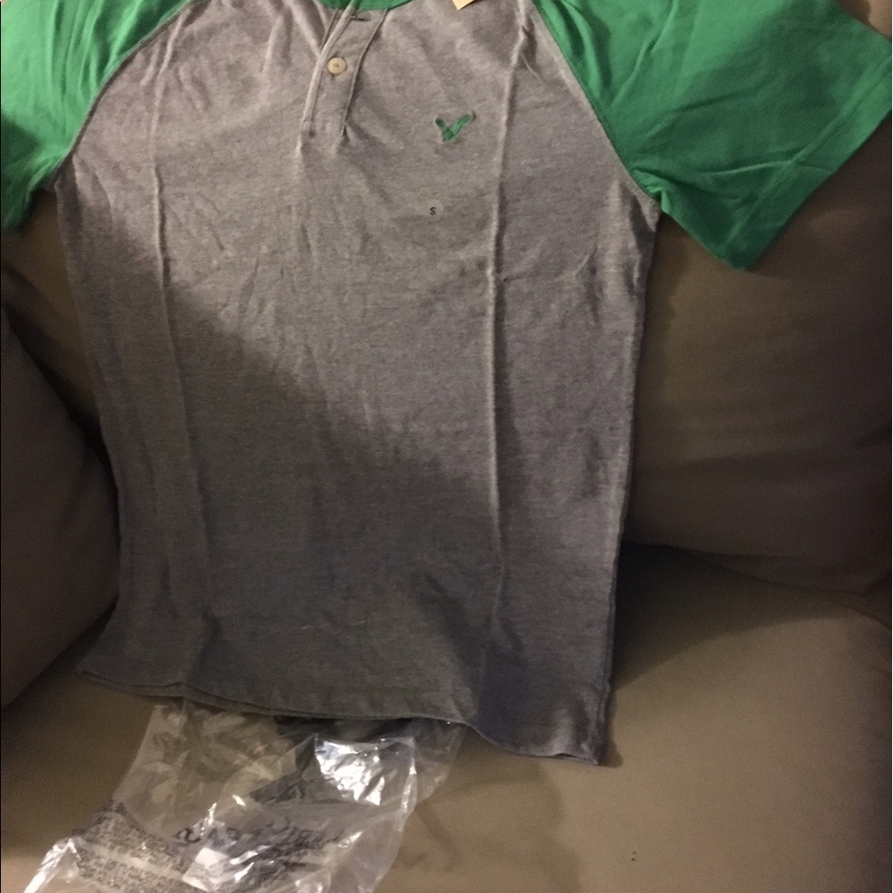 Tee shirt
