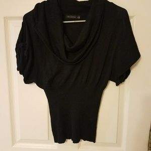 Black light weight sweater with tie sleeves