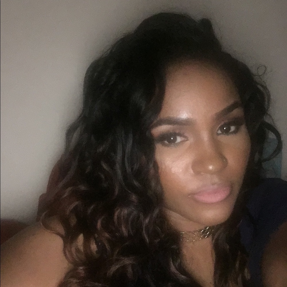 Meet your Posher, Elisha