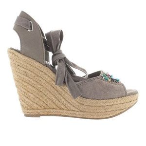 Steve Madden Lace up Espadrille Wedges!!