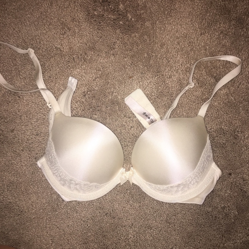 White Lace Push Up Bra