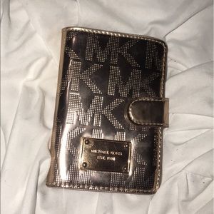 Michael kors wallet