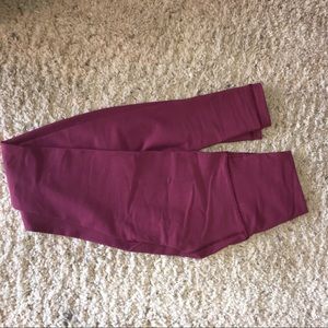 Maroon full length midwaist lululemon pants