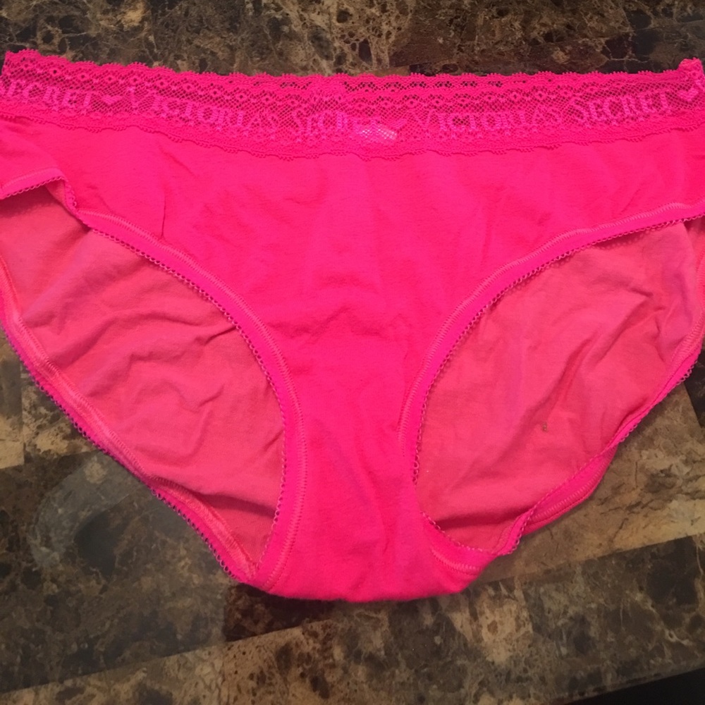 BNWOT VS Brief