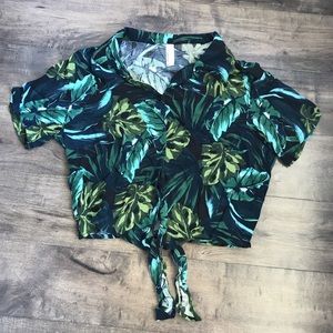 American Apparel size m/l rayon crop blouse