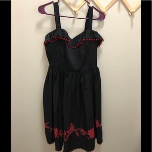 Pinup Couture Bella Dona in black.