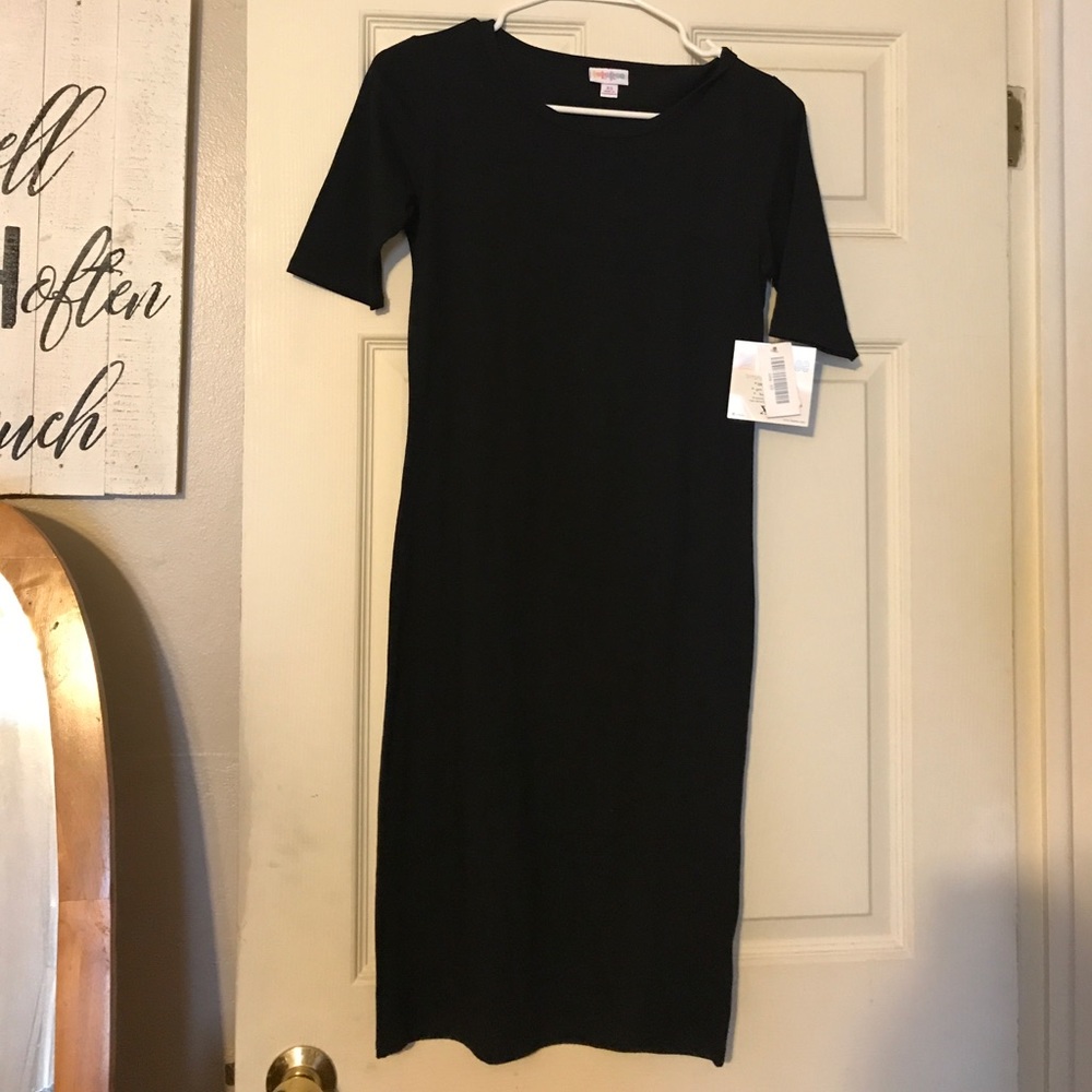 Lularoe Black XS Julia. Soft. NWT