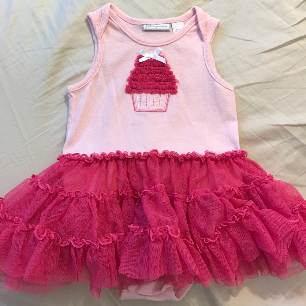 First Impressions Onesie Baby Girl 3-6 months