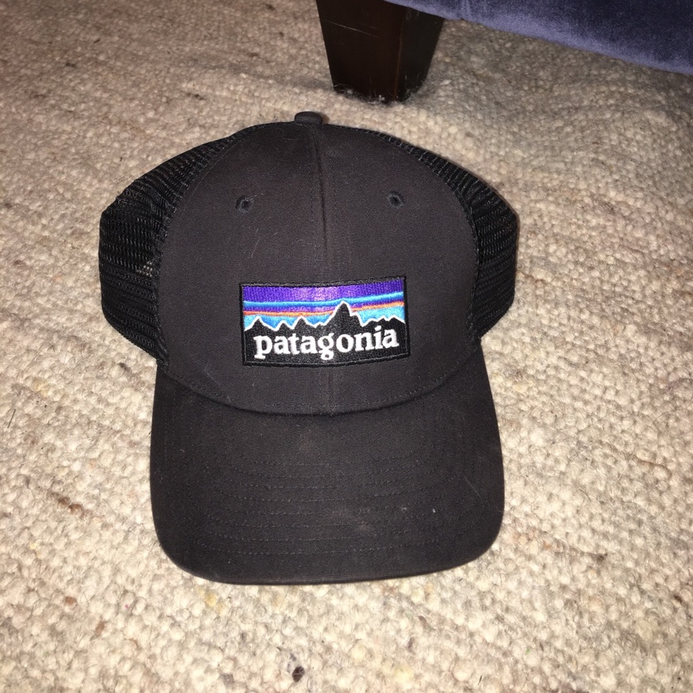 Black Patagonia hat