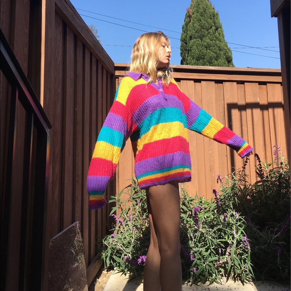 Vintage rainbow sweater size M