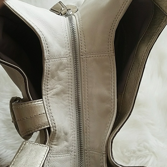 COACH leather tote - Picture 3 of 6