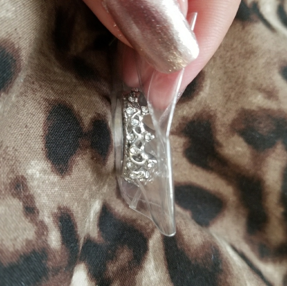 Ring - Picture 3 of 3
