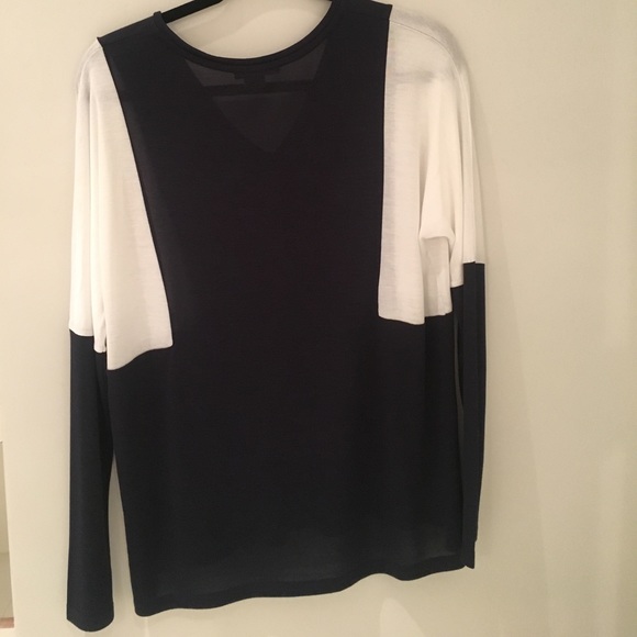 Vine black and white shirt - Picture 3 of 3