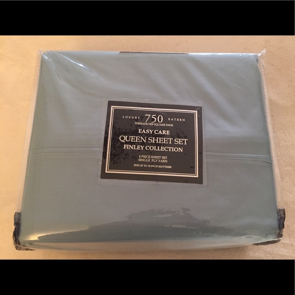 Queen Bed sheet set from Macy's