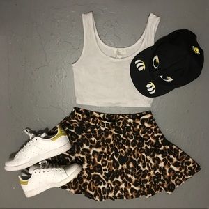 Forever 21 leopard print skirt