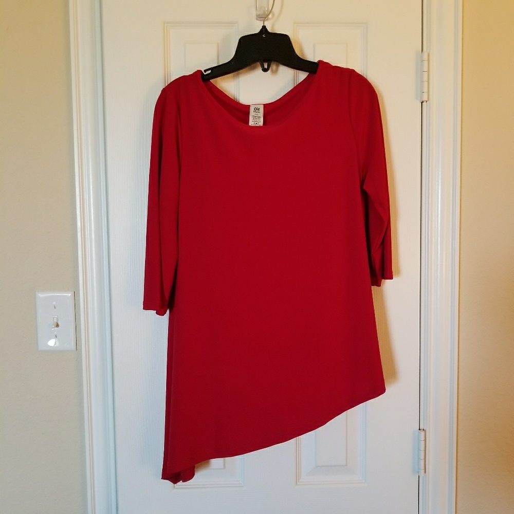 Red Asymmetric 3 Quarter Inch Casuel Top