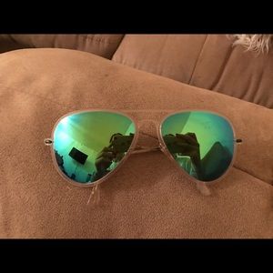 Ray ban aviator sunglasses