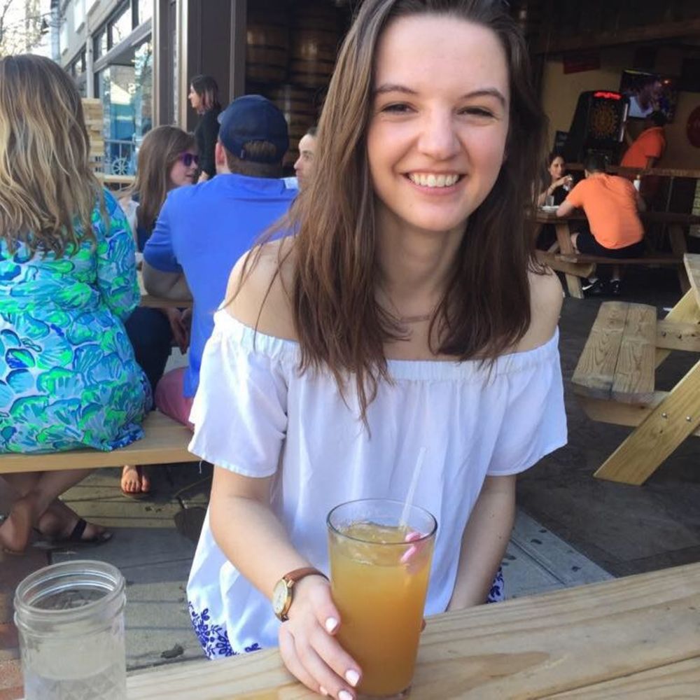 Meet your Posher, Lauren