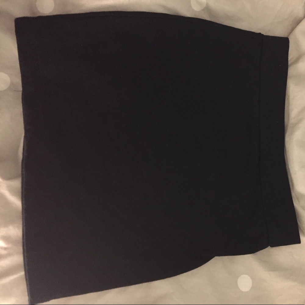 Cute black body con skirt