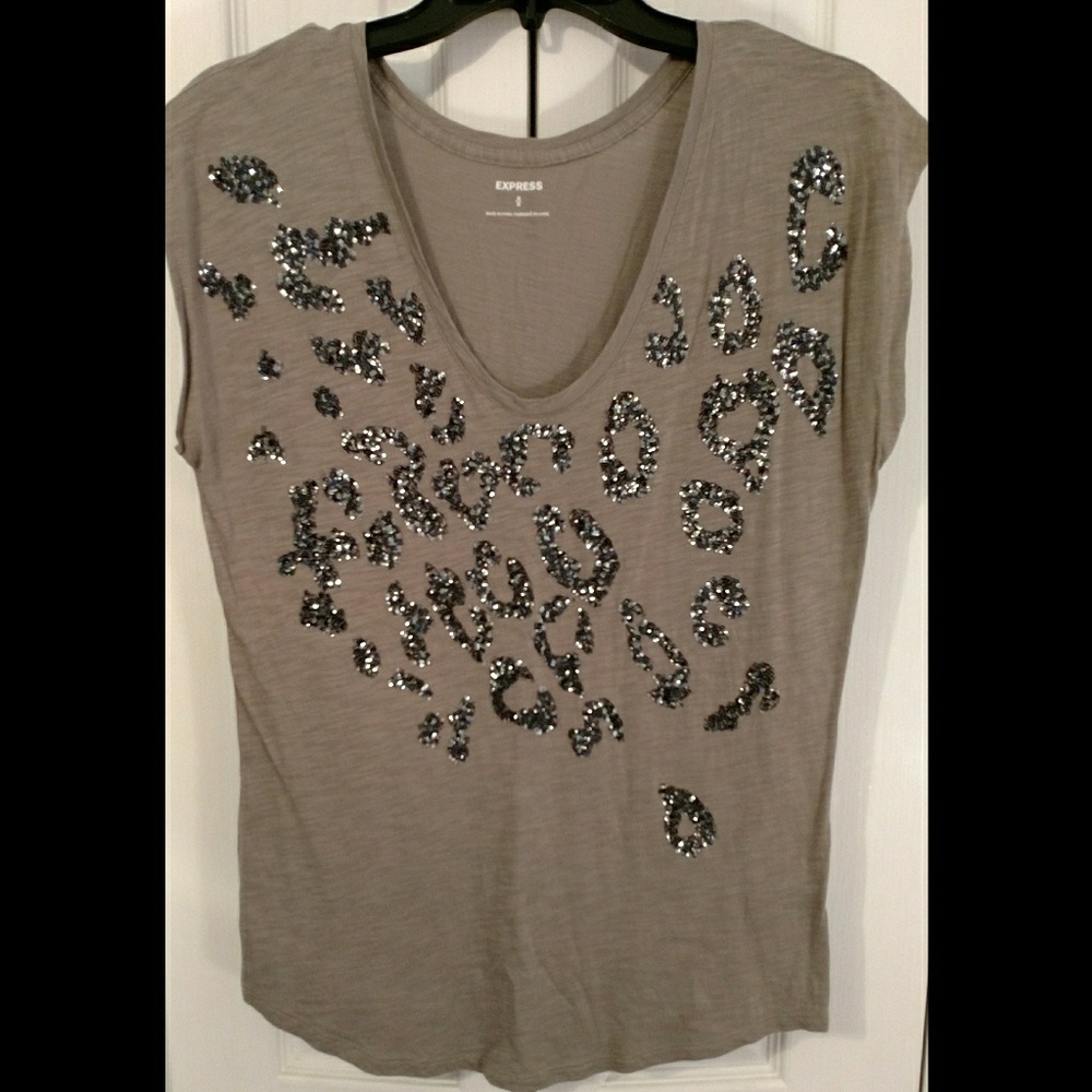 Gray Sequin Leopard Express V-Neck T-Shirt