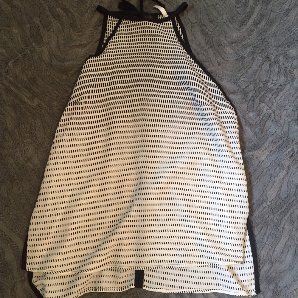 Super cute tank top!