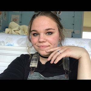 Meet your Posher, Chelsie