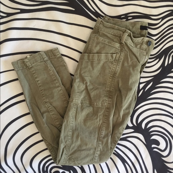 J Brand Denim - J Brand Jeans 🌍