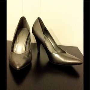 Fioni charcoal pumps