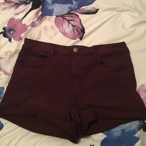 AE HIGH WAISTED SHORTIE