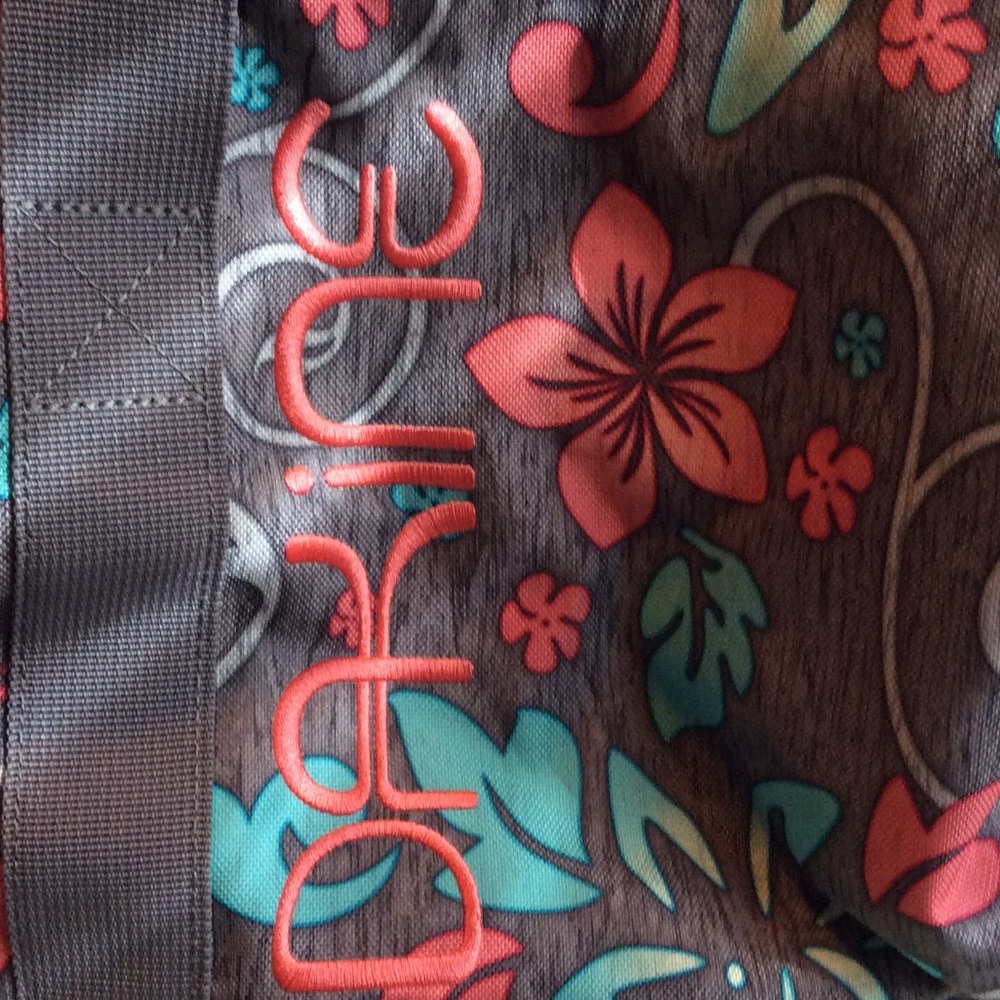 EUC DaKine Duffel Bag