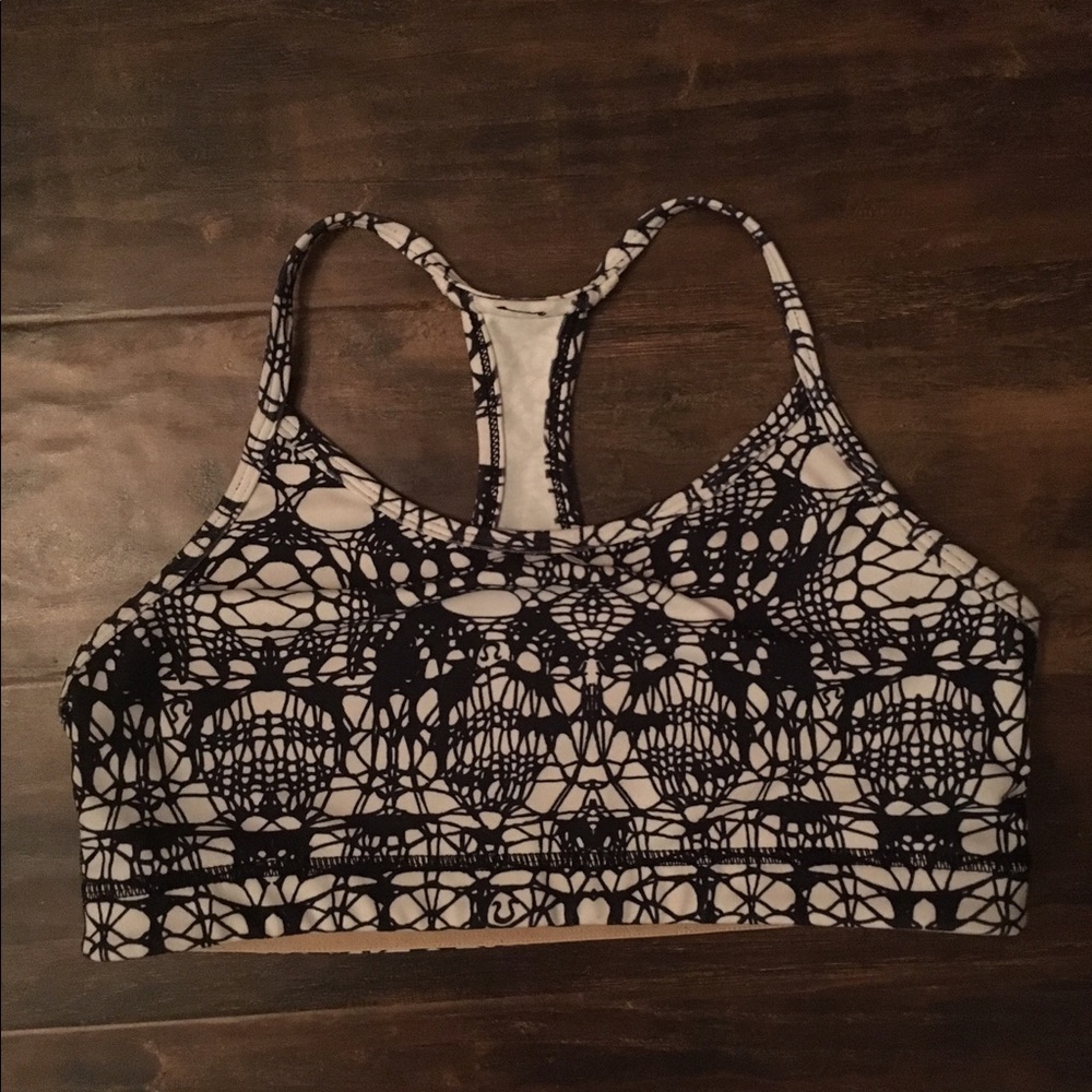 Lululemon sports bra