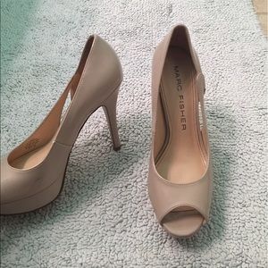 Marc Fischer nude platform heel