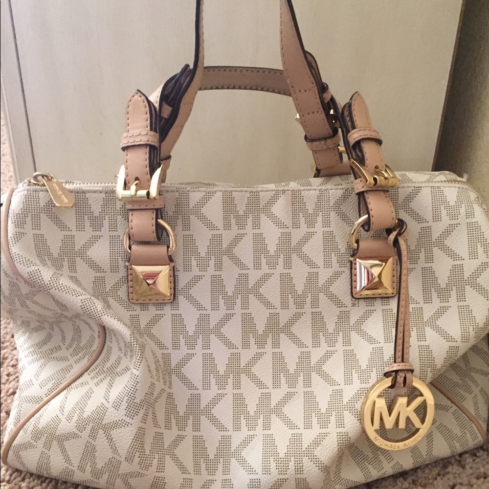 Micheal kors Grayson purse dust bag included