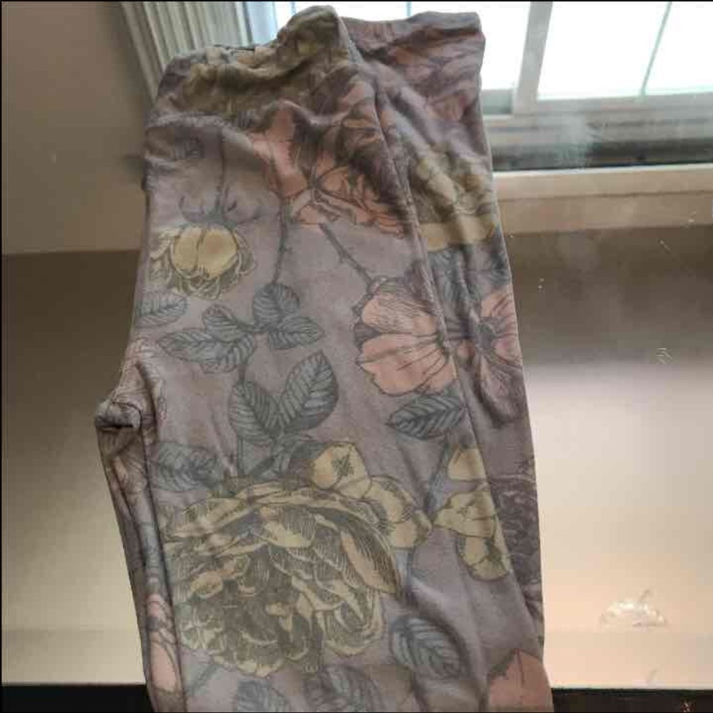 Lularoe leggings