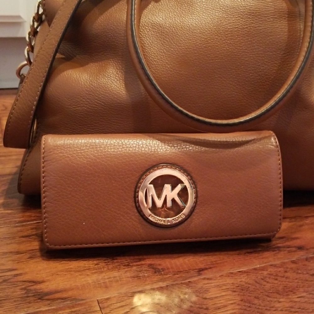 Brown leather Michael Kors wallet