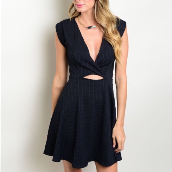 ❤️Edgy Navy Dress 💜 PRICE FIRM - Picture 3 of 5