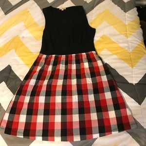 Black and red dress size L