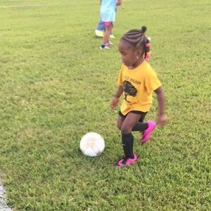 Meet your Posher, Devin