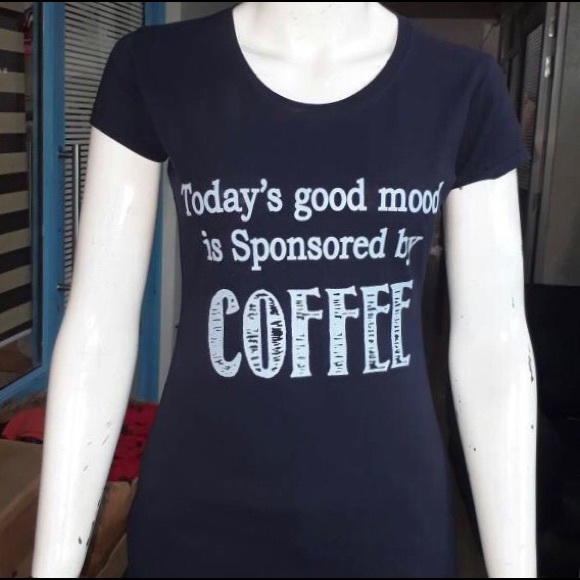 ✨XS,S,M,L✨Women's graphic tee NWT - Picture 1 of 7