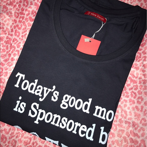 ✨XS,S,M,L✨Women's graphic tee NWT - Picture 2 of 7